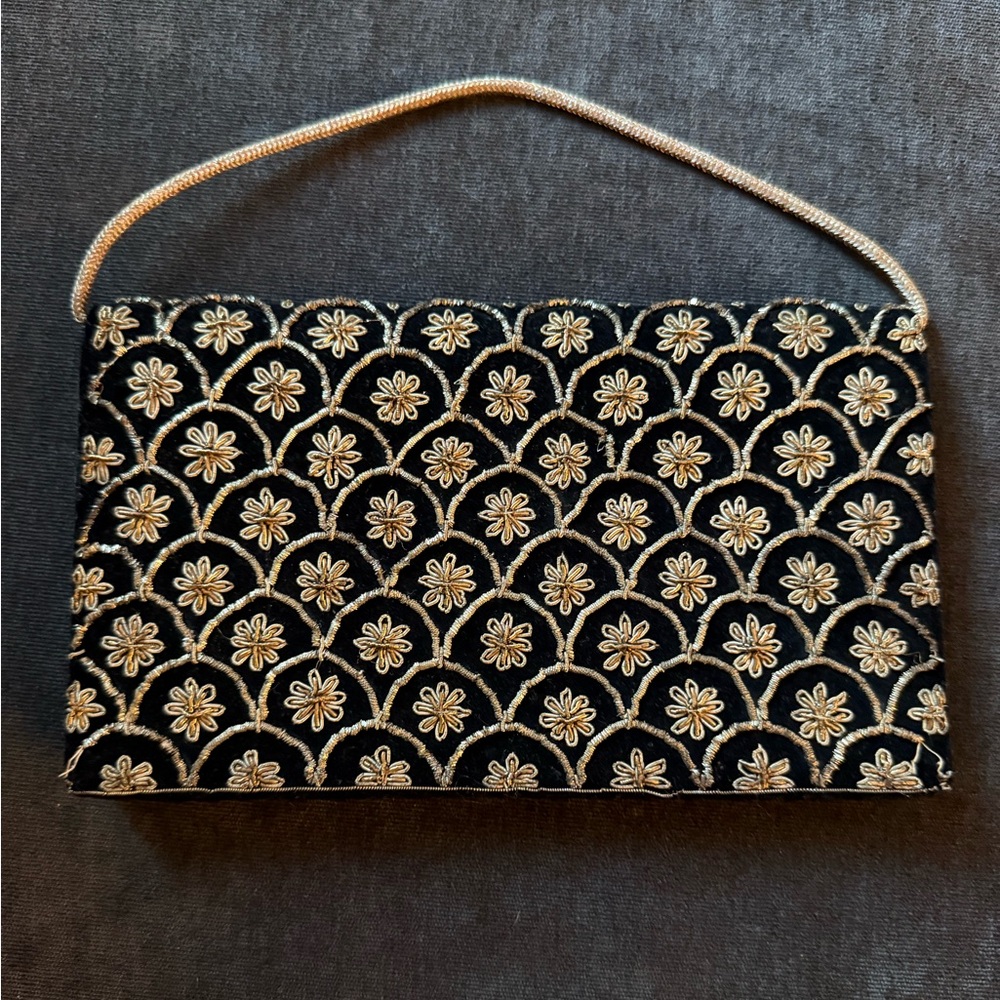 50s Vintage Black & Gold Floral Embroidered Zardozi Velvet Evening Clutch EUC